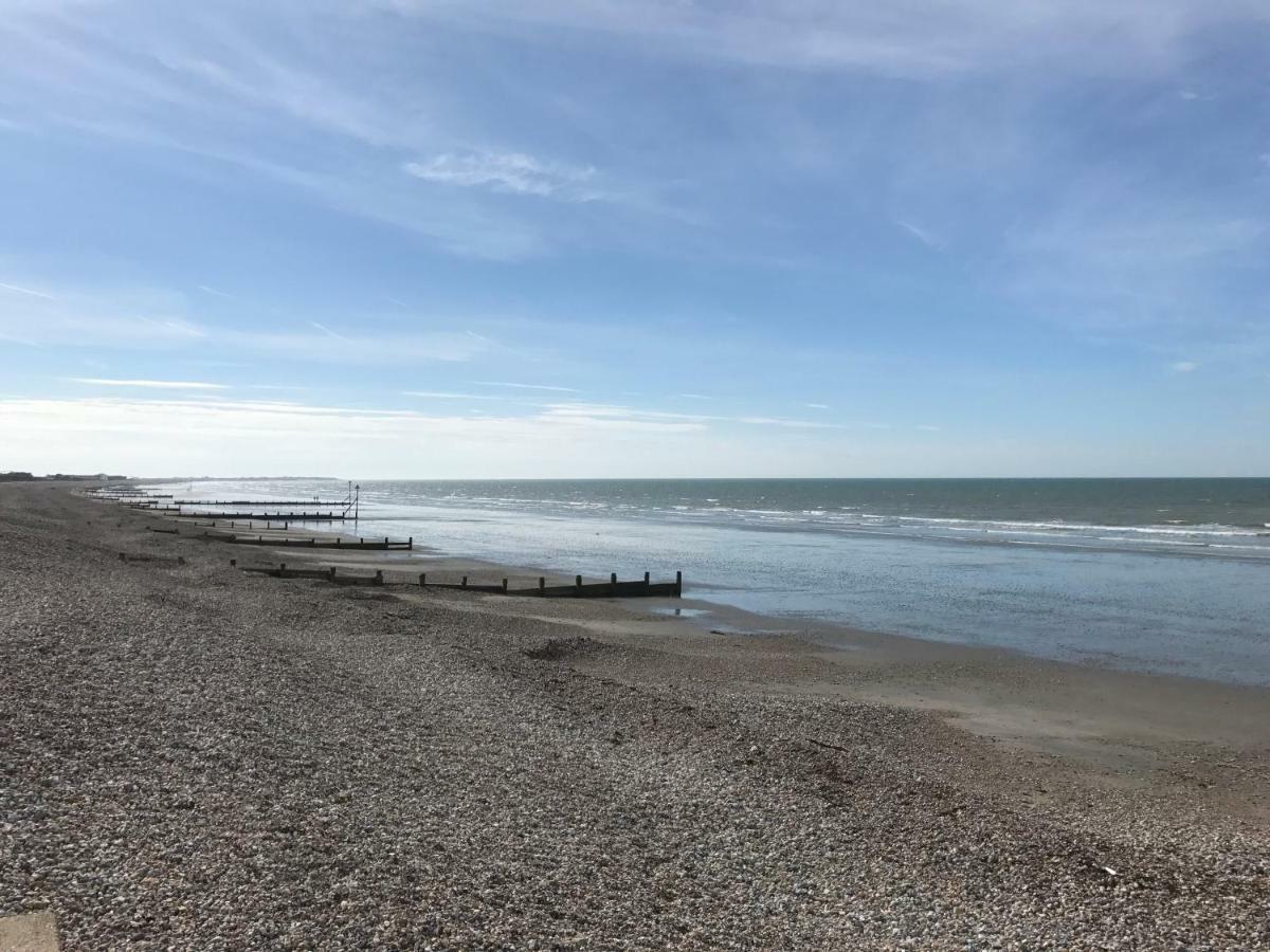 Wittering Holiday Home 이스트 위터링 외부 사진